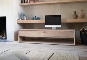 2025電視櫃擺設指南：距離產生美，營造空間美學 - 图片 71604