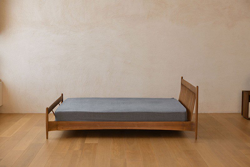 睡個好覺吧！Have a Sweet Dream, 柚木床架｜實木床架, Air Division 新加坡獲獎實木家具, 極簡設計家具 Aviator 柚木床架-14