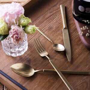 Herdmar 葡萄牙百年餐具 Vintage四件式餐具禮盒 (仿舊金)-21