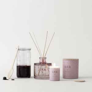 SKANDINAVISK 丹麥香氛 BÆR 野莓優格 香氛蠟燭-34