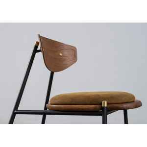 Kink 煙燻橡木皮革餐椅 (棕色)