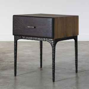 Kulu 焦燻橡木床頭櫃