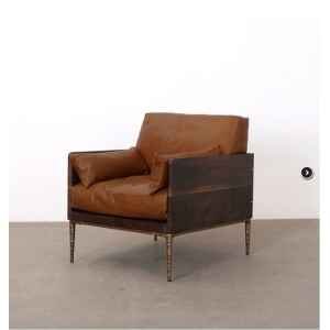 Kulu 焦燻橡木皮革沙發